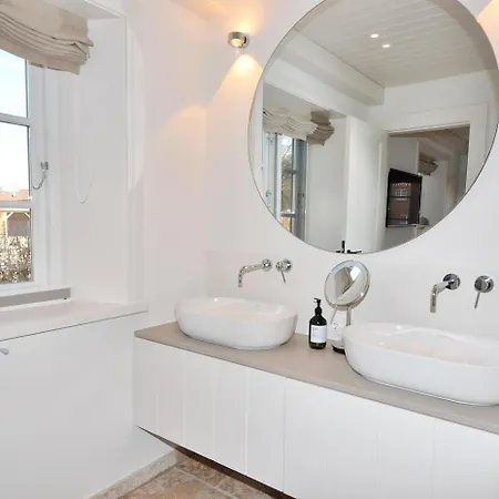 Waalhuus Ferienhaus *