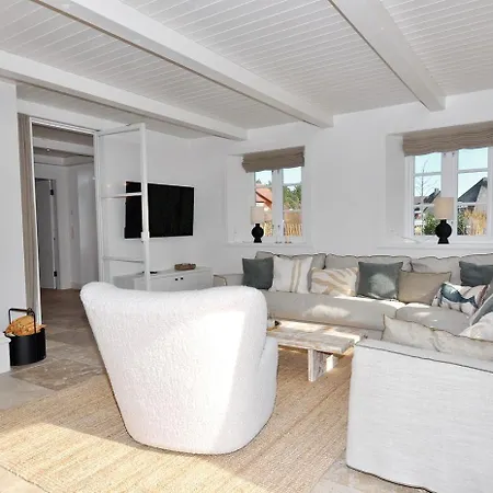 Waalhuus בית נופש *